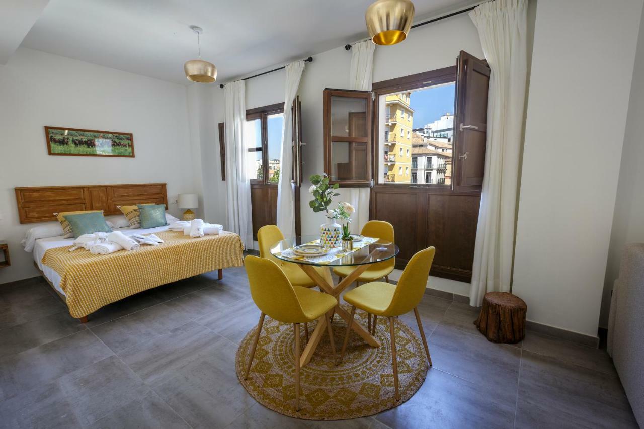 Apartamentos El Marques 말라가 외부 사진